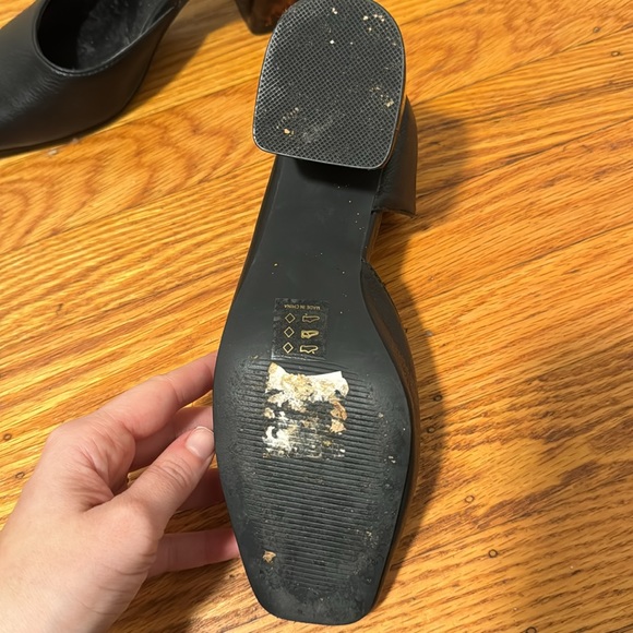 Matt & Nat Heels - Picture 3 of 3